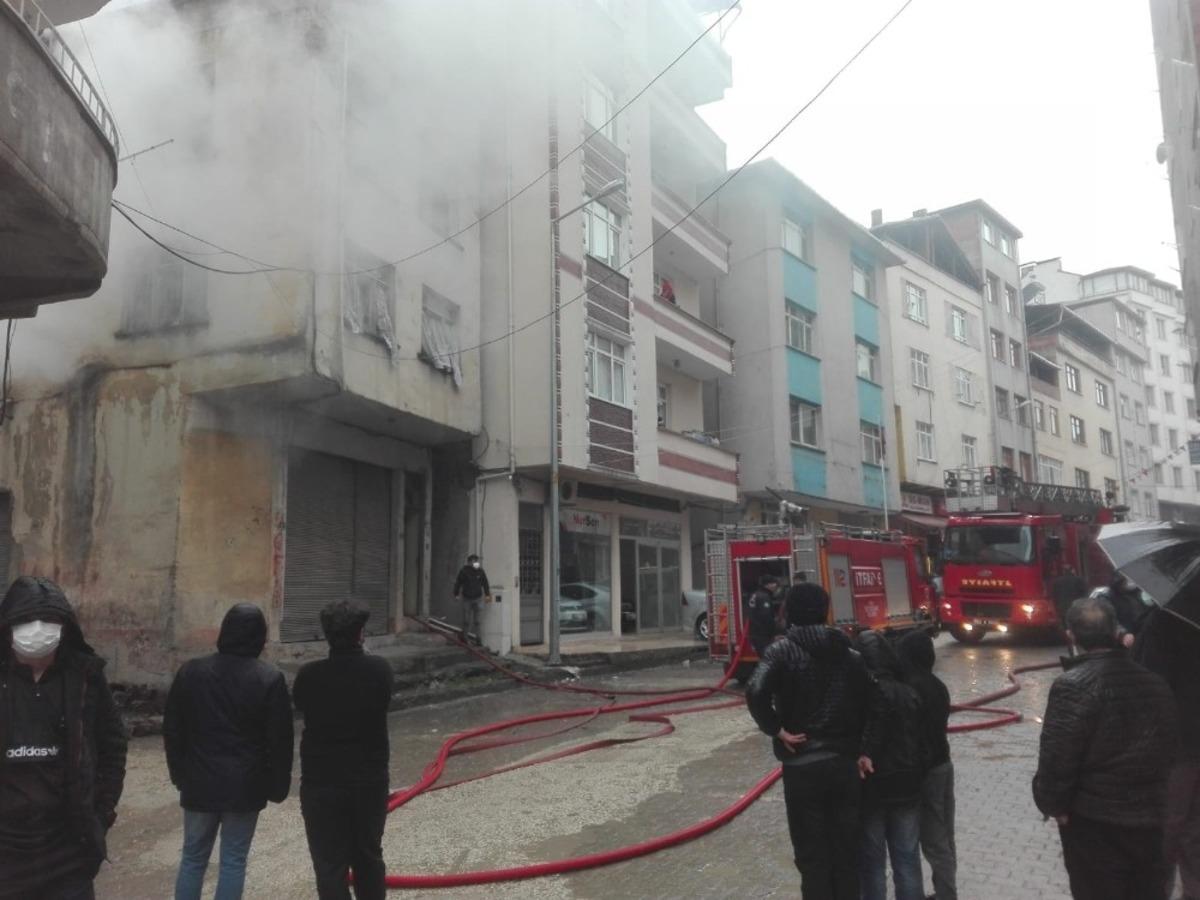 Ordu&rsquo;da korkutan ev yangını