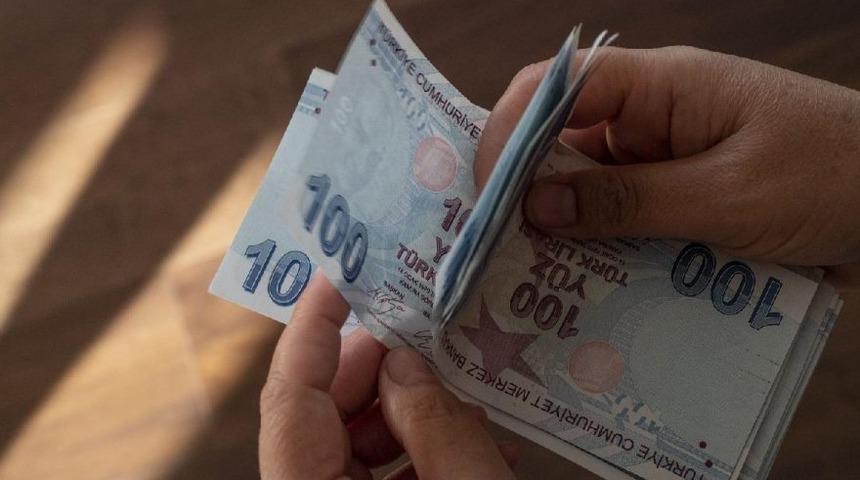 Mart ayında altın yatırımcısına kaybettirdi, dolar kazandırdı
