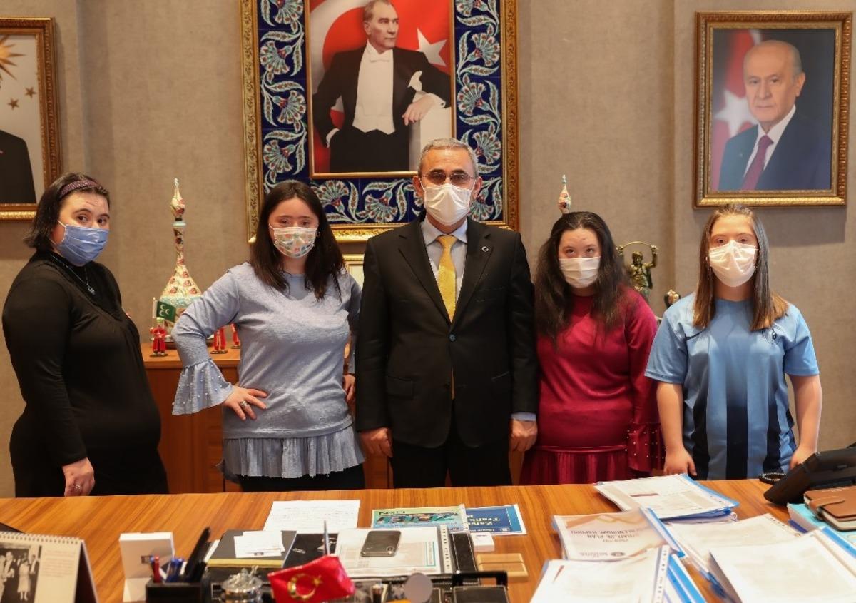 Başkan Işık&rsquo;tan &ouml;zel &ccedil;ocuklara ilgi