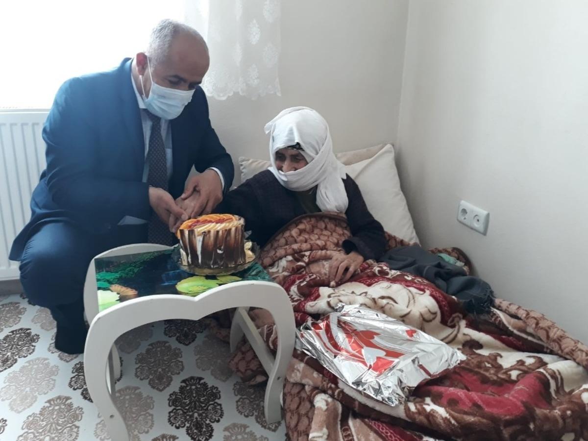 Başkan Ensari yaşlıları unutmadı