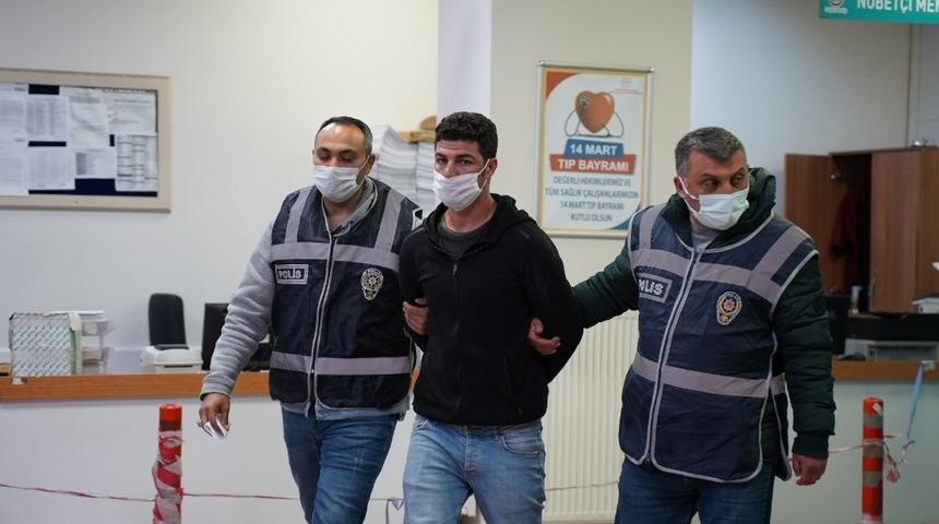 &Ccedil;aldığı ara&ccedil;la hırsızlık yapan ş&uuml;pheli kovalamacada yakalandı