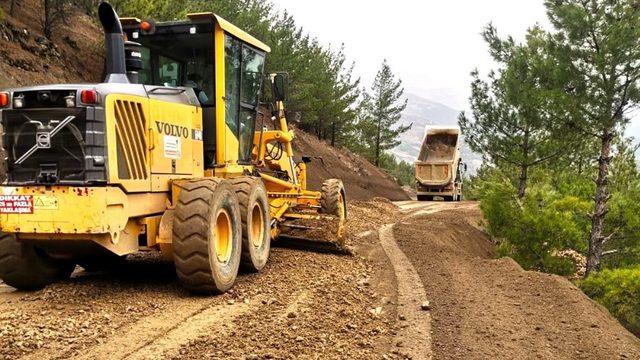 Kırsal mahalle yolları yenileniyor