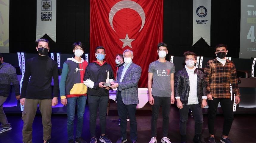 Şahinbey&rsquo;de &ccedil;ifte turnuva