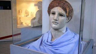 Dünyada eşi yok! 50 yıldır müzede sergilenen heykel 'Artemis'e ait çıktı
