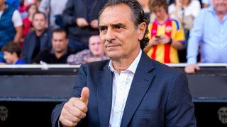 Teknik direktör Prandelli, Fiorentina'daki görevinden ayrıldı