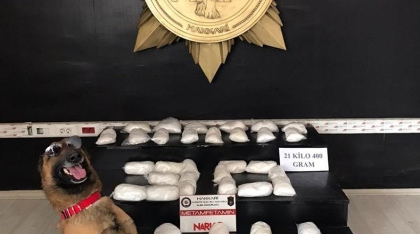 Hakkari&rsquo;de 21 kilo 400 gram metamfetamin ele ge&ccedil;irildi