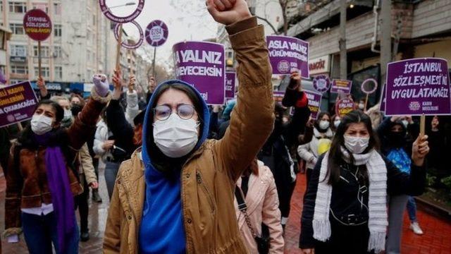 İstanbul S&ouml;zleşmesi: BM İnsan Hakları Y&uuml;ksek Komiseri Bachelet, s&ouml;zleşmeden &ccedil;ekilme kararı i&ccedil;in  Geriye atılmış bir adım  dedi 2