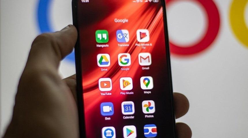 Google, Android telefonlarda uygulamaların &ccedil;&ouml;kmesine neden olan sorunun &ccedil;&ouml;z&uuml;ld&uuml;ğ&uuml;n&uuml; a&ccedil;ıkladı