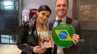 Sen Çal Kapımı'nın yıldızları Hande Erçel ve Kerem Bürsin'e Brezilyalı hayranlarından sürpriz!