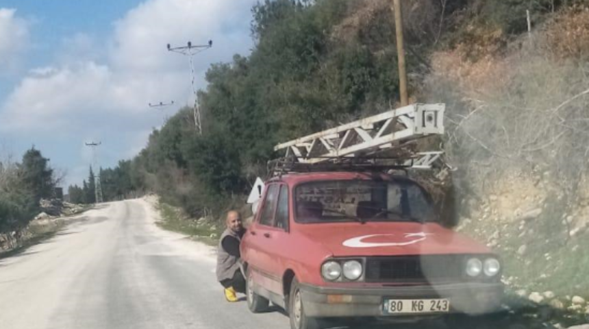 Osmaniye'de pes dedirten olay! 9 metrelik elektrik direğini çalarken suçüstü yakalandı