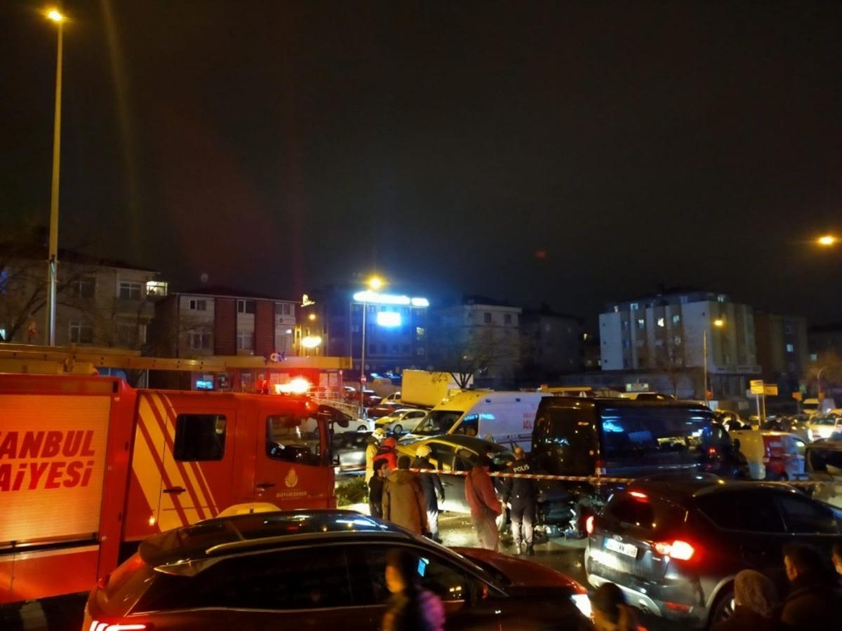 Ataşehir&rsquo;de alkoll&uuml; s&uuml;r&uuml;c&uuml; dehşeti: 3 yaralı