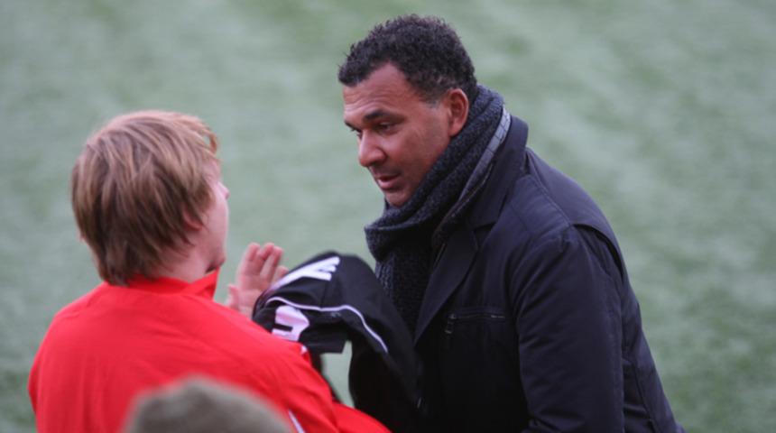 Ruud Gullit: T&uuml;rkiye sakin kalırsa inanılmaz bir takım