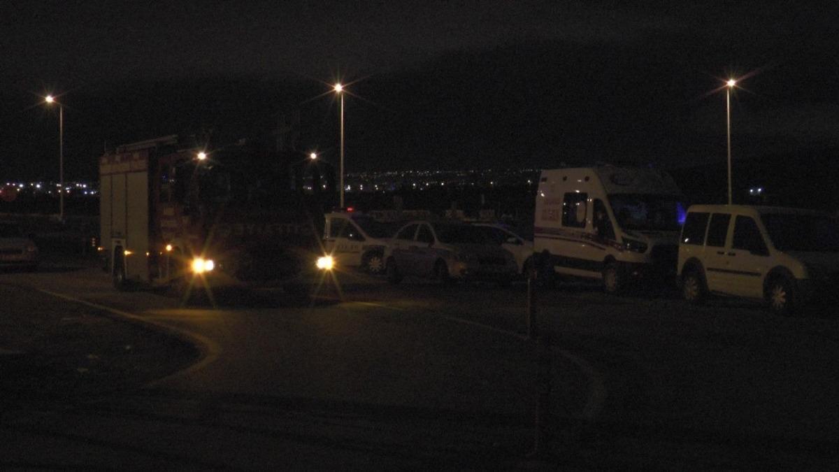 Boşanma aşamasında olan adam y&uuml;ksek gerilim direğine &ccedil;ıktı