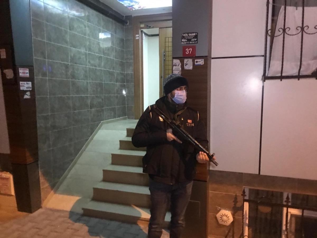 İstanbul&rsquo;da DAEŞ&rsquo;e y&ouml;nelik eş zamanlı operasyon