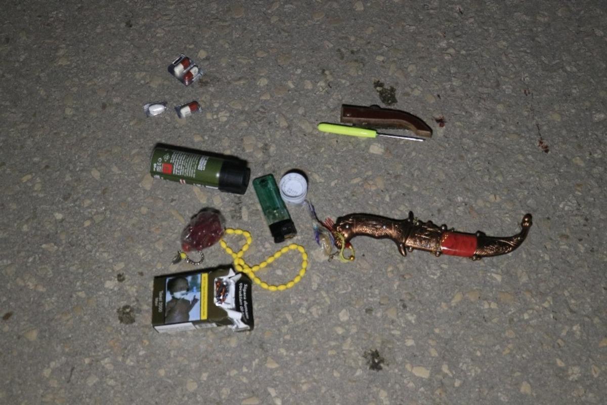 Polisi g&ouml;r&uuml;nce ka&ccedil;an 2 ş&uuml;pheli kovalamaca sonucu yakalandı