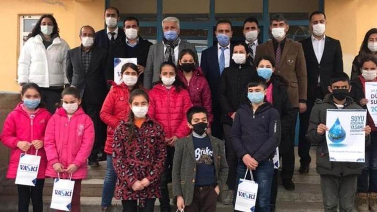 VASKİ, depremden etkilenen &ouml;ğrencileri unutmadı