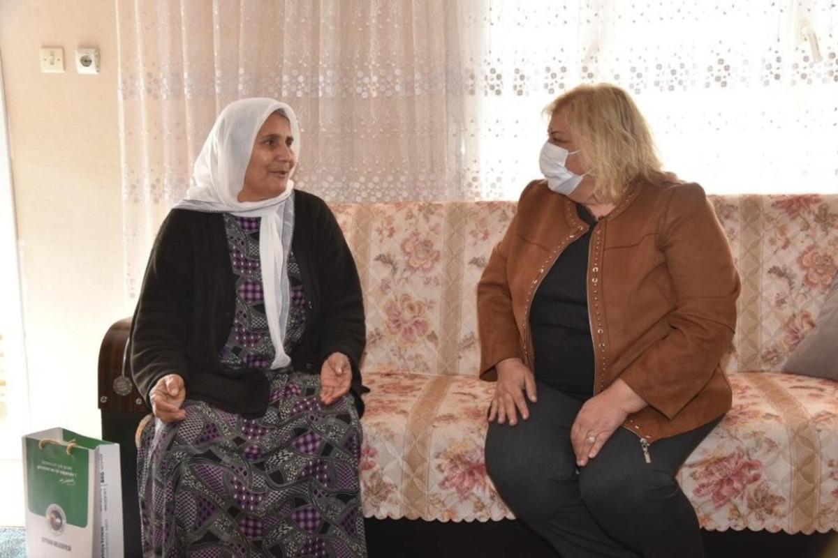 İlk kadın belediye başkanı ile ilk kadın muhtar buluştu