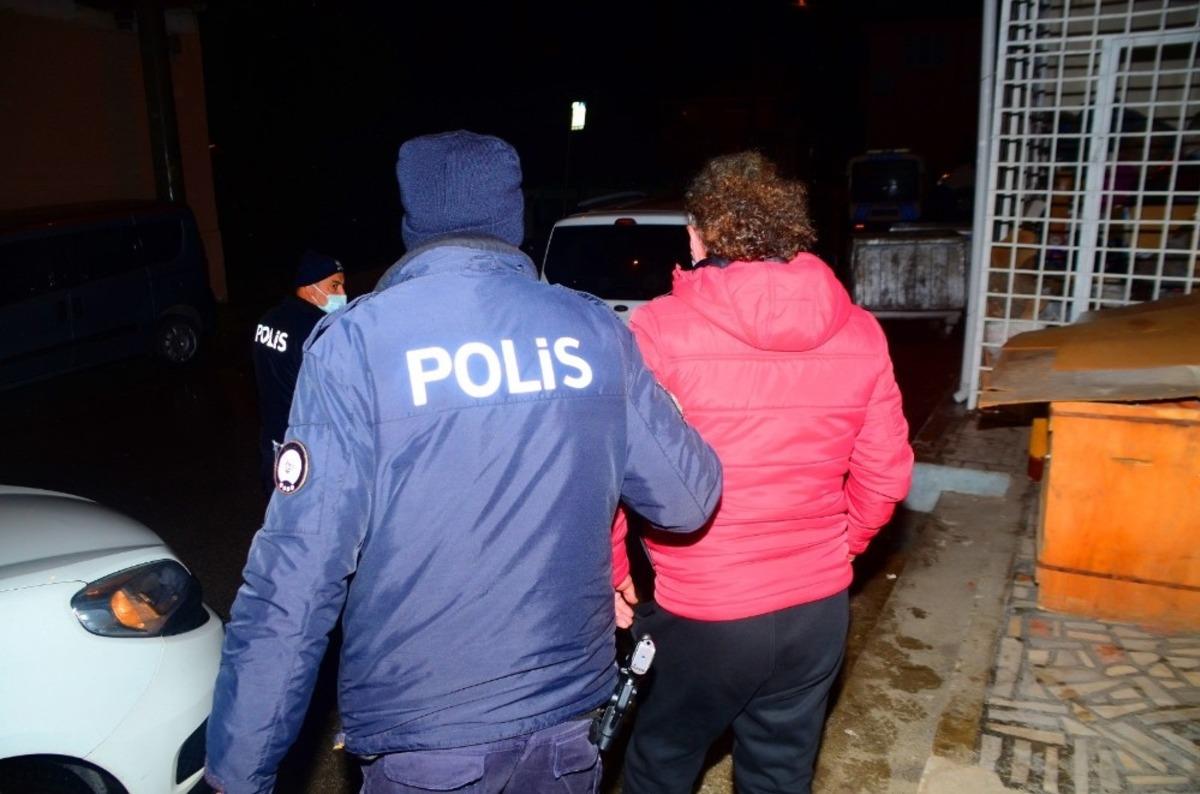 Aranan şahıslara eş zamanlı operasyon: 23 g&ouml;zaltı
