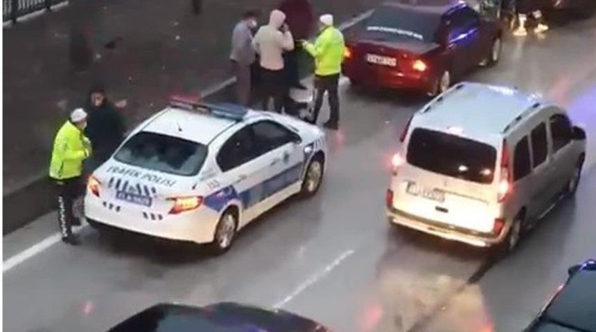 Otomobil ile motosiklet &ccedil;arpıştı, 1 kişi yaralandı