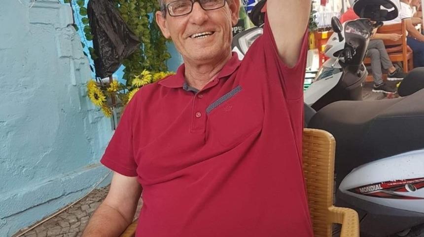 Ünlü sanatçı Cem Adrian’ın baba acısı