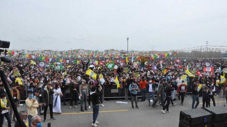Batman&rsquo;daki Nevruz kutlamalarında 25 kişi g&ouml;zaltına alındı