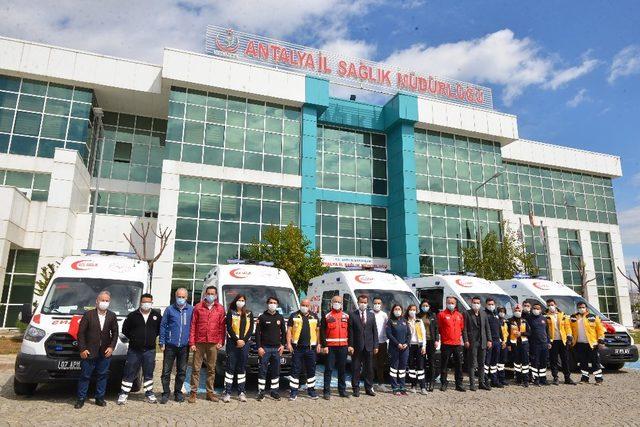 Antalya’ya 5 yeni ambulans