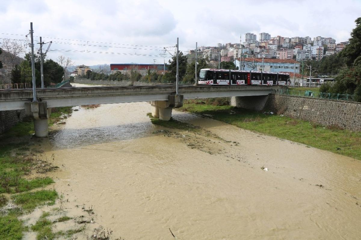 Samsun&rsquo;da metre kareye 31,8 kg yağış d&uuml;şt&uuml;, dereler coştu