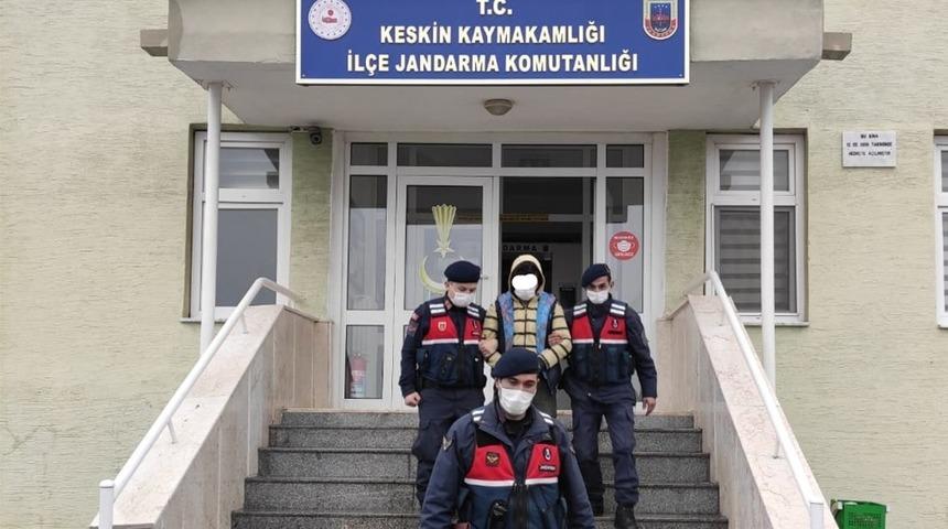 Bağ evinden 22 ay &ouml;nce &ccedil;apa makinesi &ccedil;alan zanlı tutuklandı