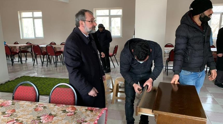 Yıldırım, k&ouml;y taziye evini donamını yaptı