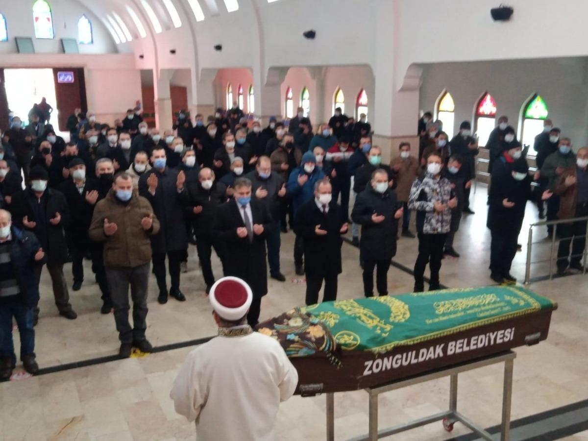 G&uuml;ler Sav g&ouml;z yaşları arasında sonsuzluğa uğurlandı