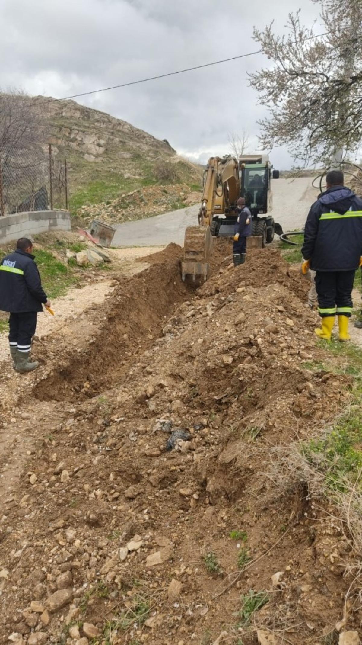 DİSKİ Dicle Şube M&uuml;d&uuml;rl&uuml;ğ&uuml;nden i&ccedil;me suyu şebekesinin rehabilitasyonu &ccedil;alışması