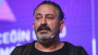 Cem Yılmaz'dan sünnet fotoğrafına yorum: Hayırdır inşallah?