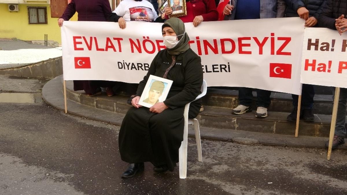 Evlat n&ouml;betindeki ailelerin &ccedil;ığlığı T&uuml;rkiye&rsquo;yi sarmaya devam ediyor