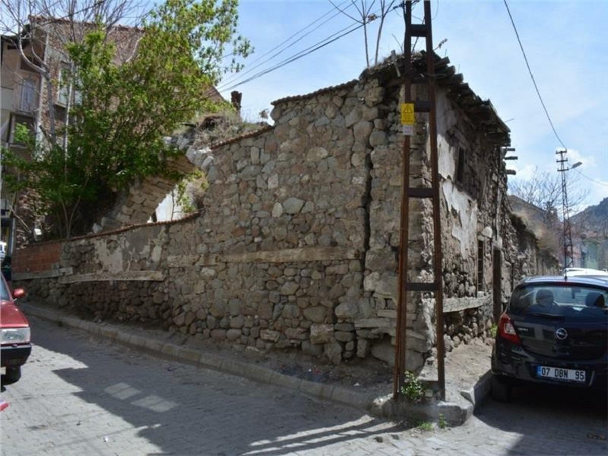 Tarihi Kumacık Hamamı restorasyon &ccedil;alışmaları başladı