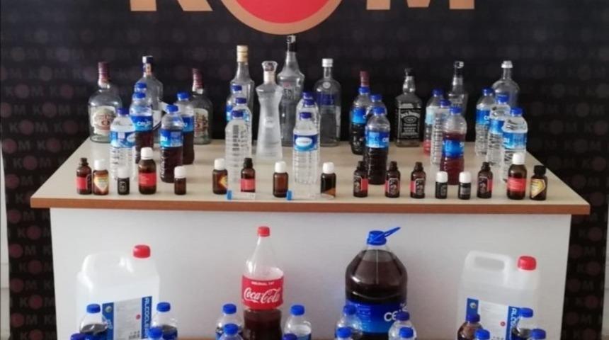 Burdur&rsquo;da onlarca litre ka&ccedil;ak i&ccedil;ki ele ge&ccedil;irildi