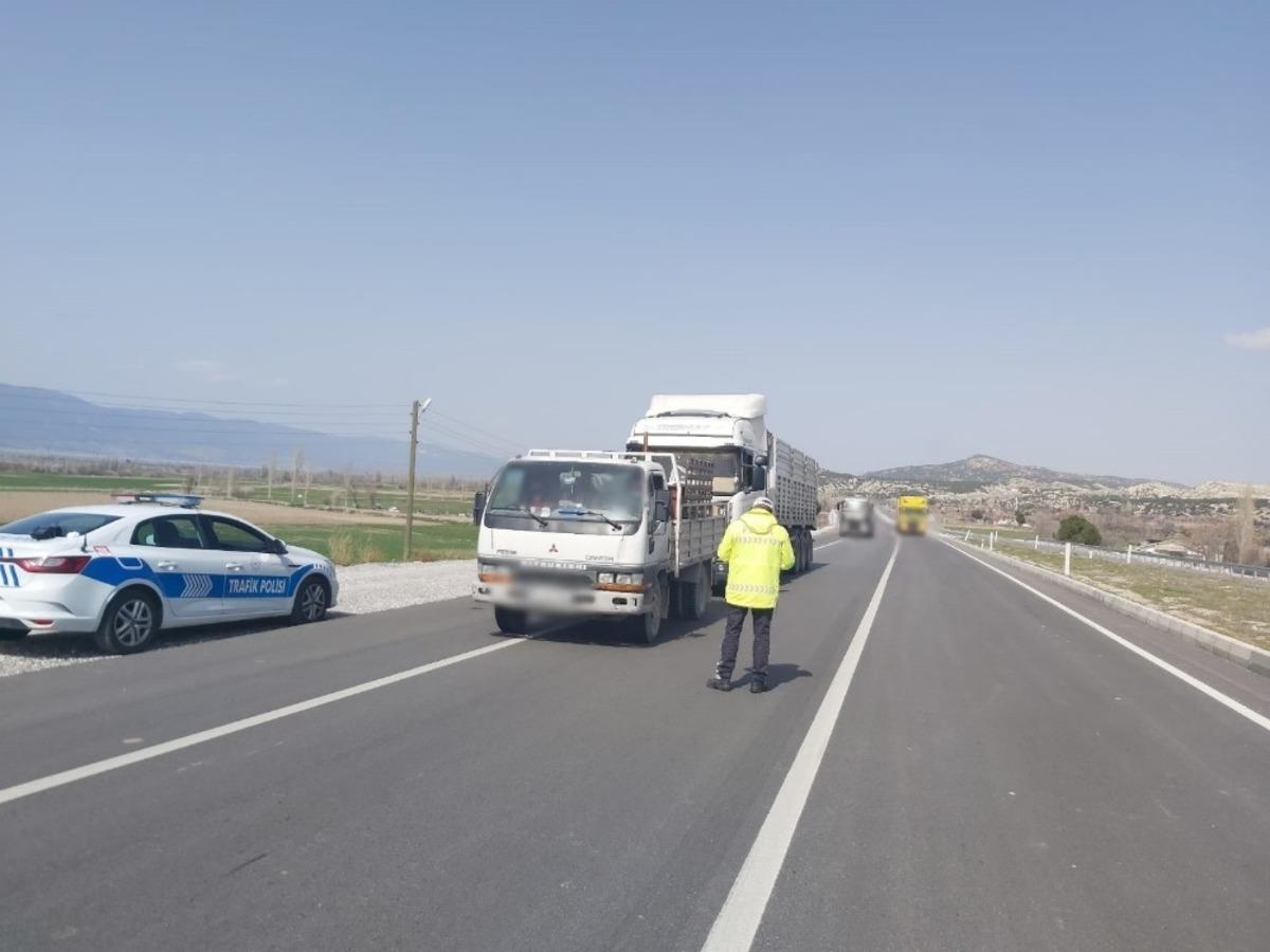 Burdur&rsquo;da 131 ara&ccedil; s&uuml;r&uuml;c&uuml;s&uuml;ne ceza