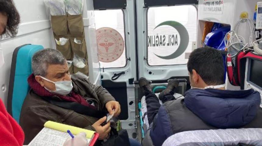 Test yaptırıp, yola çıkan baba- oğul, pozitif sonuçları yolcu otobüsünde öğrendi