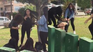 Hatay'da kızların tekme tokat kavgası kamerada