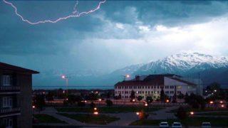 Downburst nedir? Downburst hava olayı nasıl oluşur?