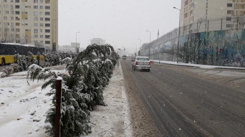 Kar, İstanbul'u ne zaman terk edecek? Meteoroloji açıkladı (25 Mart yurtta hava durumu)