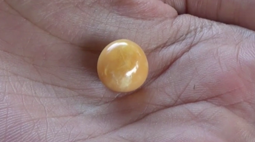 Talih kuşu kondu! Beş parasız kadının hayatı milyonlarca lira değerindeki inci sayesinde değişti