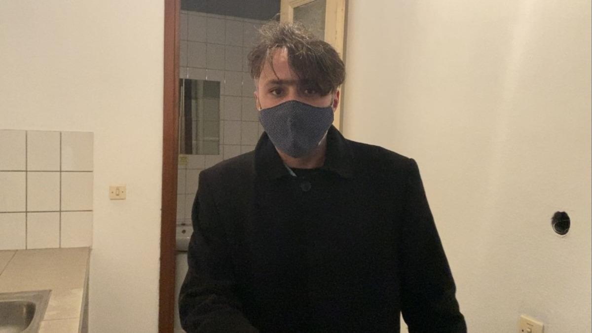 (&Ouml;zel) İstanbul&rsquo;da binaya &ldquo;&ouml;r&uuml;mcek adam&rdquo; gibi tırmanan hırsız vatandaşı hayrete d&uuml;ş&uuml;rd&uuml;