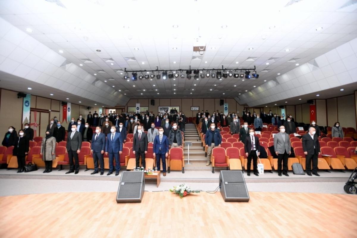 Van YY&Uuml;&rsquo;de eğitim sempozyumu