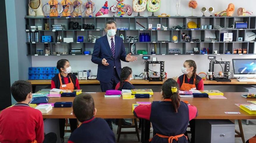 Son Dakika: Bakan Selçuk'tan yüz yüze eğitim açıklaması