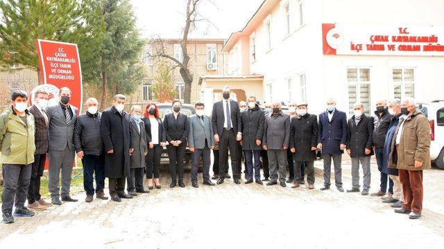 Çatak’taki çiftçilere 3 ton yonca tohumu desteği