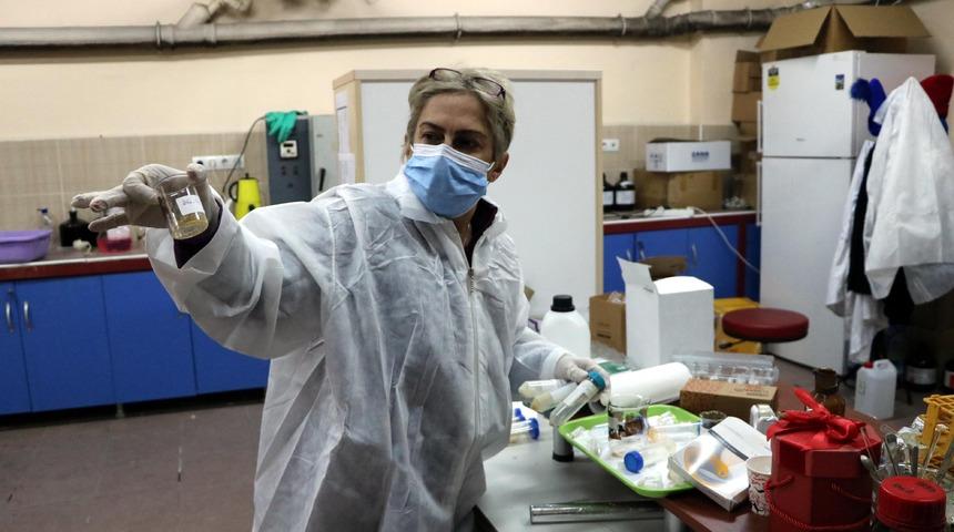 Koronavirüse karşı büyük başarı: Vücutta çoğalmasını engelleyen madde geliştirildi