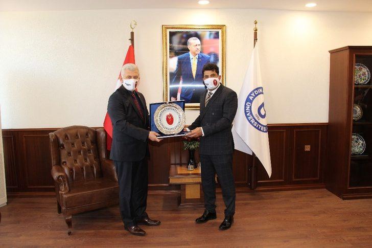 Türk Veteriner Hekimleri Birliği Rektör Aldemir ile görüştü G2