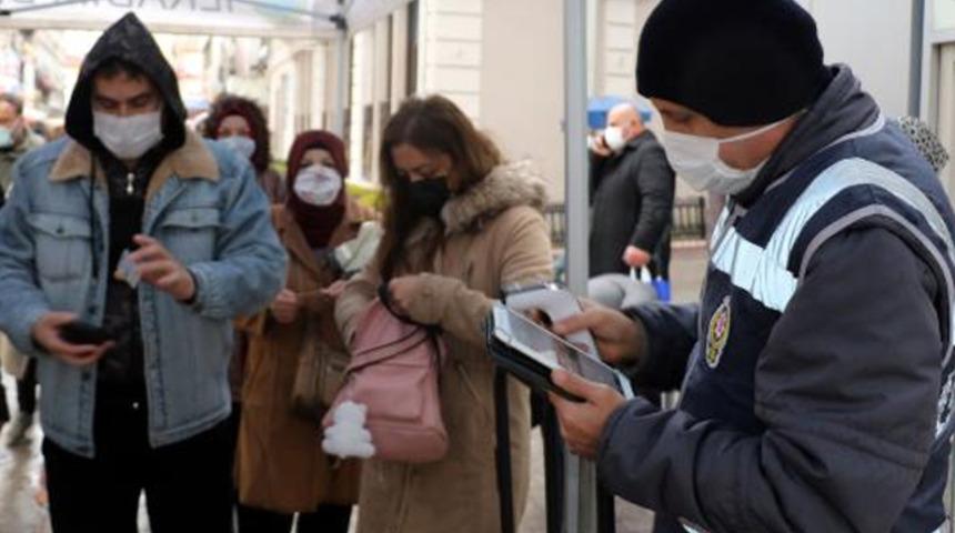 Uzman isimden İngiliz mutasyonu uyarısı: Farklı belirtiler ortaya çıktı
