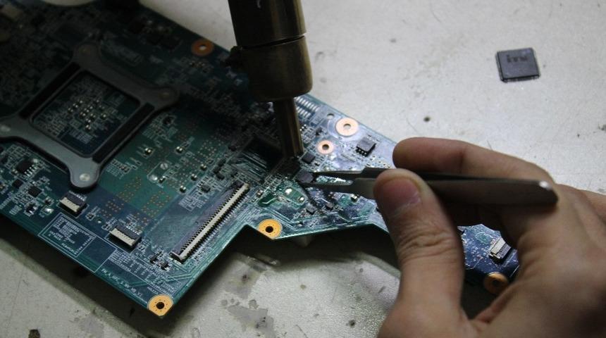 Bilgisayarda tamire ve ikinci el parçaya talep arttı