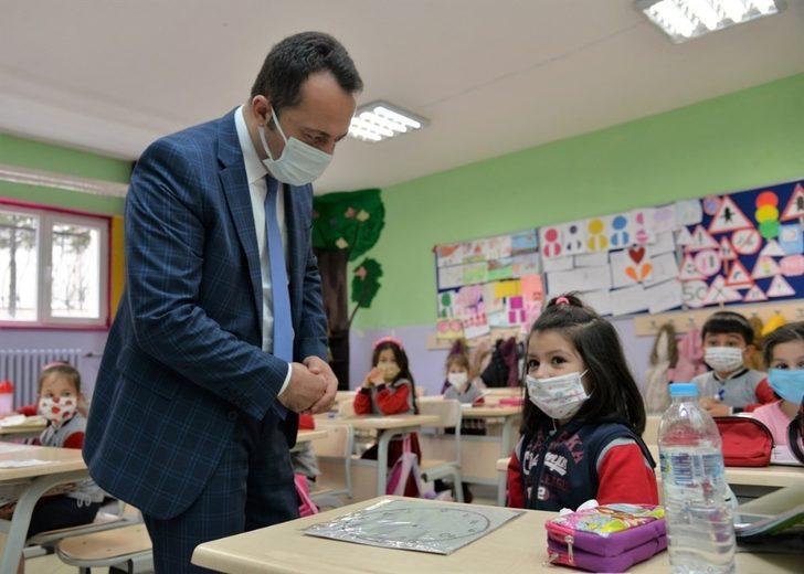 Vali Şentürk, ’’Çocuklarımız bilinçli, hep birlikte virüsü yeneceğiz" G1